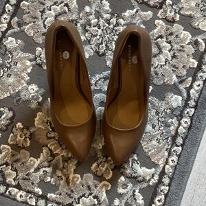 NWOT Riverberry pumps